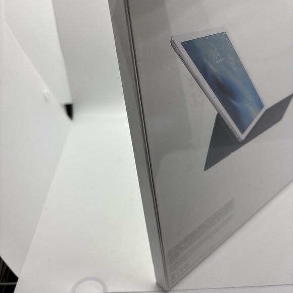 NEW Apple Smart Keyboard Folio Case for 12.9 inch iPad Pro 1st 2nd Gen A1636 - Picture 6 of 6